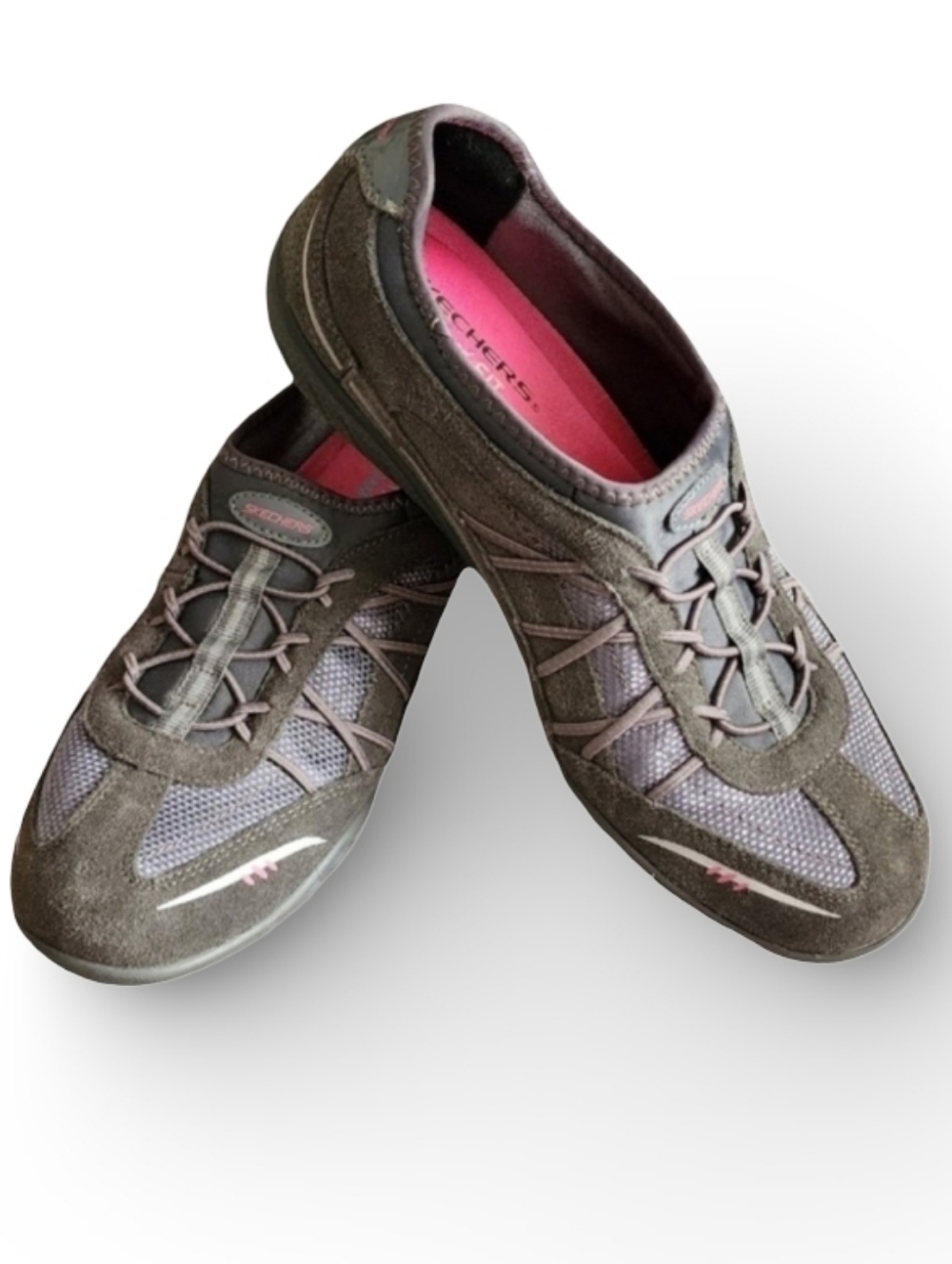 Skechers Breathe Easy Slip-On Sneakers‎ Gray Pink Memory Foam Women's 9